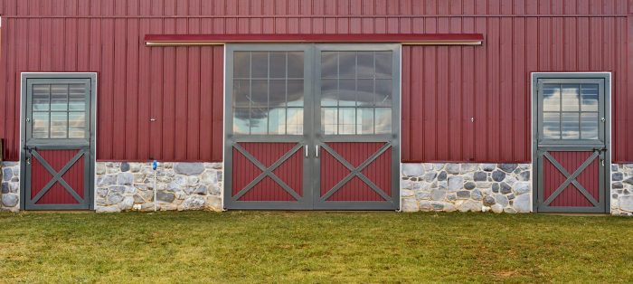 horse barn dutch doors
